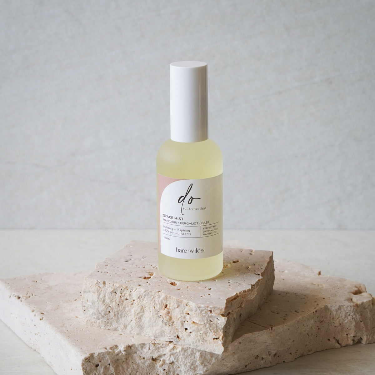 uplifting natural space mist with mandarin, bergamot and basil essential oils